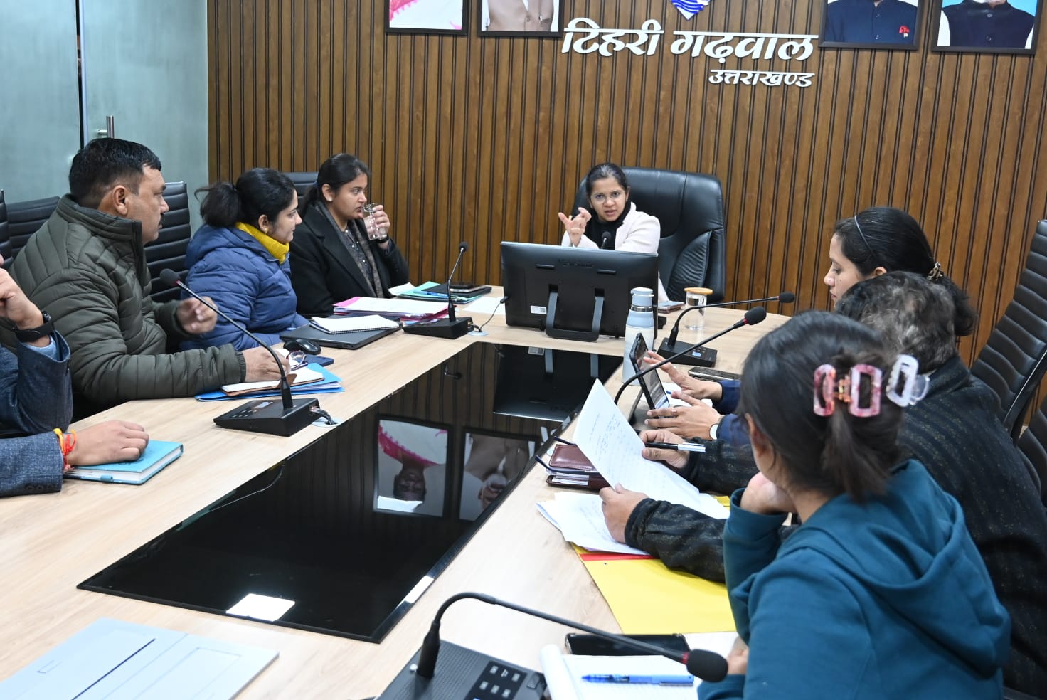 जन-जन की सरकार’ शिविर की समीक्षा बैठक में डीएम टिहरी ने दिए विभागों को निर्देश दिव्यांग व पेंशन मामलों पर विशेष फोकस