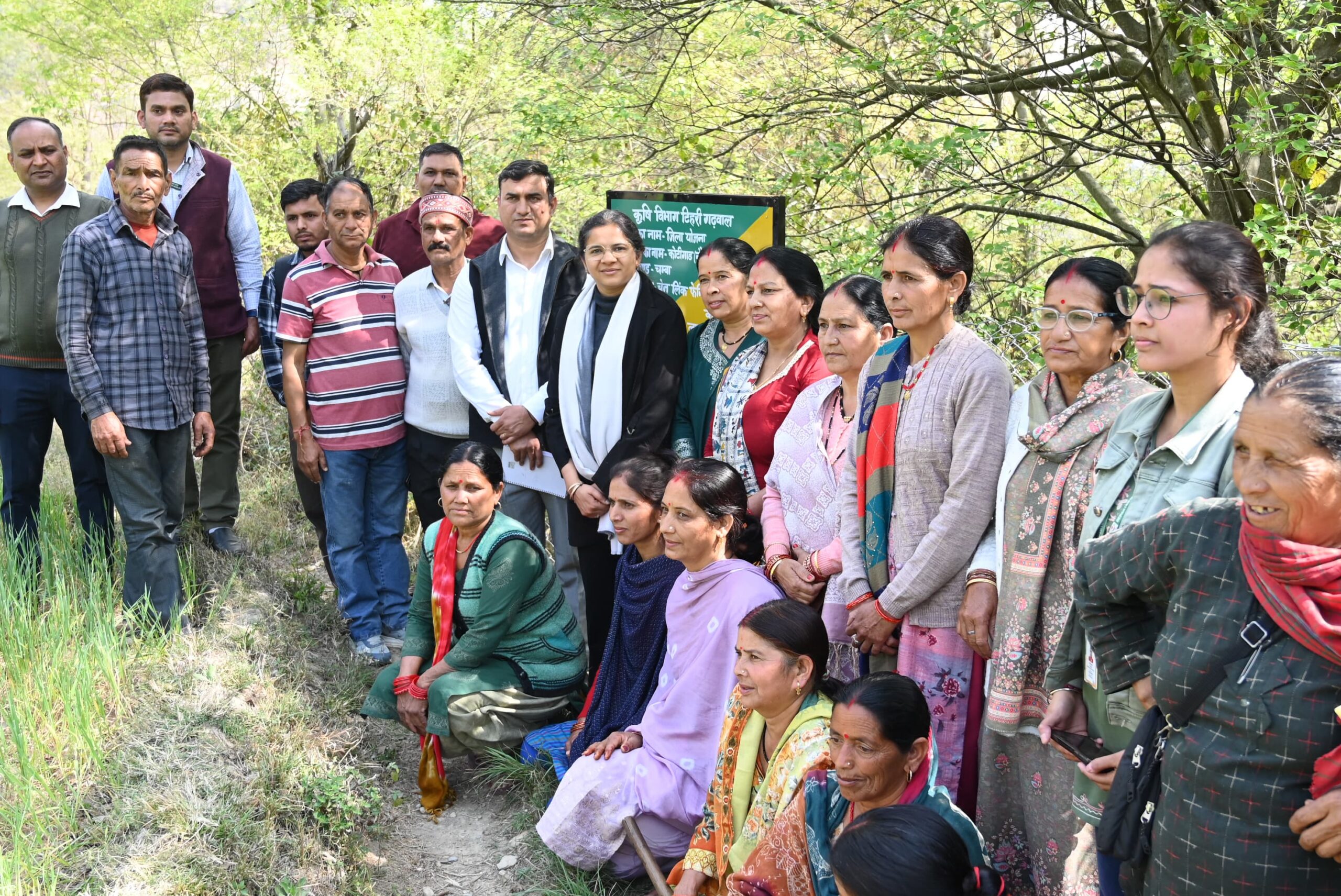 जिलाधिकारी टिहरी गढ़वाल नितिका खण्डेलवाल ने कृषि विभाग द्वारा चेन लिंक फेन्सिंग (घेरबाड) कार्यो का किया निरीक्षण  