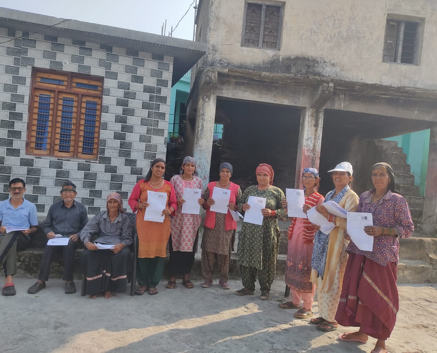 विशेष गहन पुनरीक्षण कार्यक्रम (SIR)-2026 में जनपद टिहरी के बीएलओ का उत्कृष्ट प्रदर्शन, जिलाधिकारी ने की सराहना
