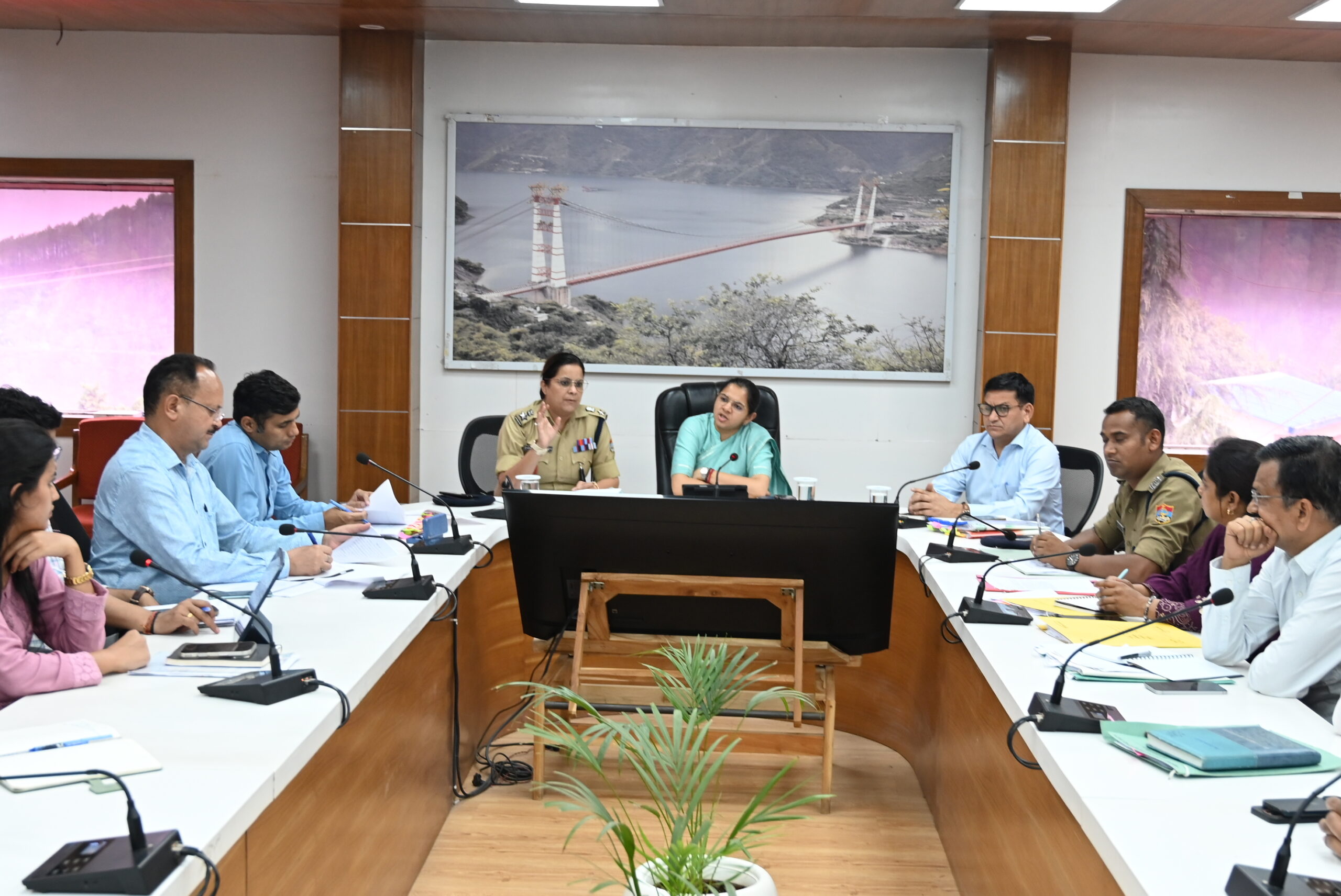 जिला सड़क सुरक्षा समिति की बैठक: दुर्घटना रोकथाम एवं मानसून तैयारियों की समीक्षा