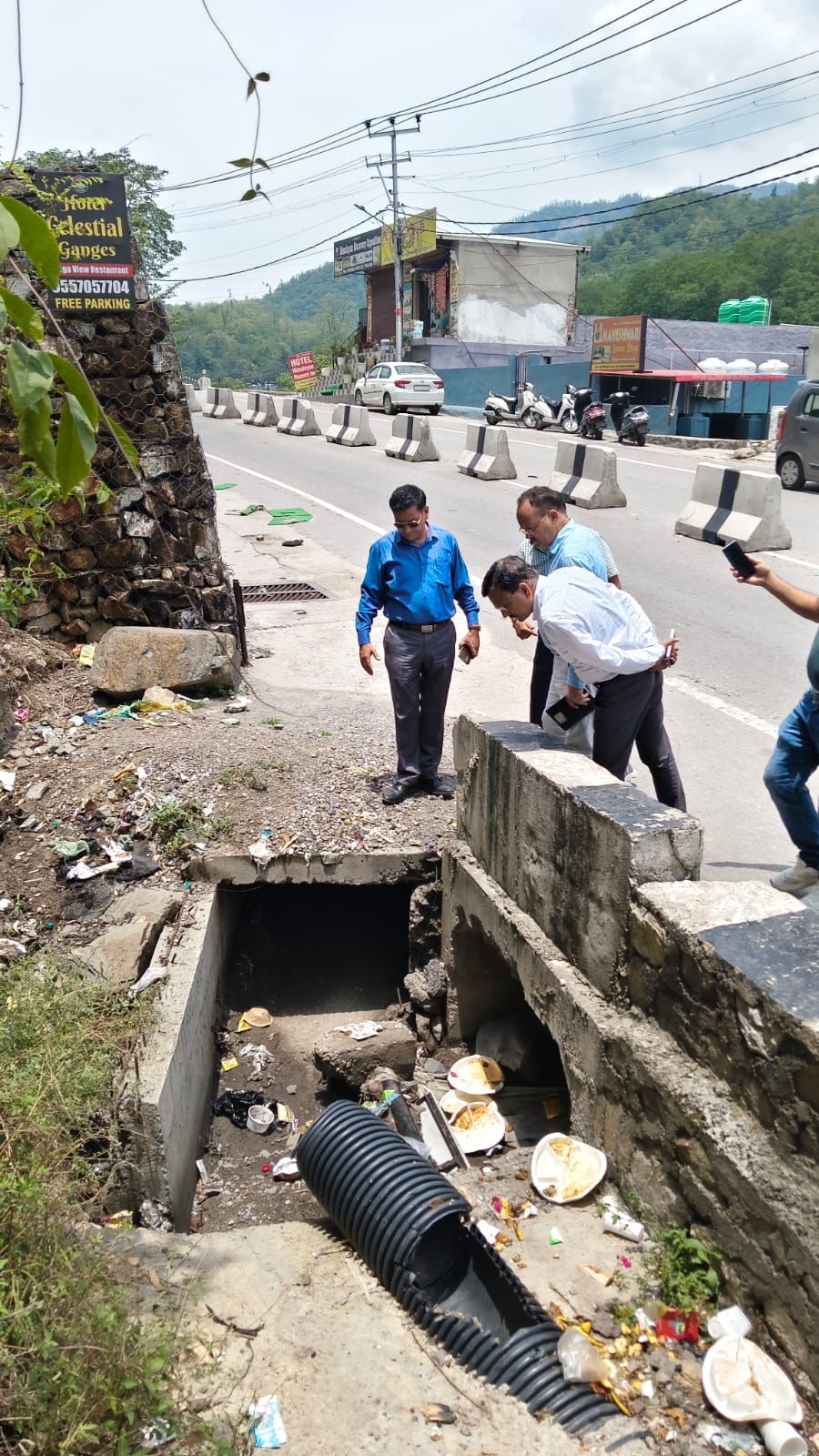 अपर जिलाधिकारी ने किया मानसून तैयारियों एवं ड्रेनेज कार्यों का स्थलीय निरीक्षण