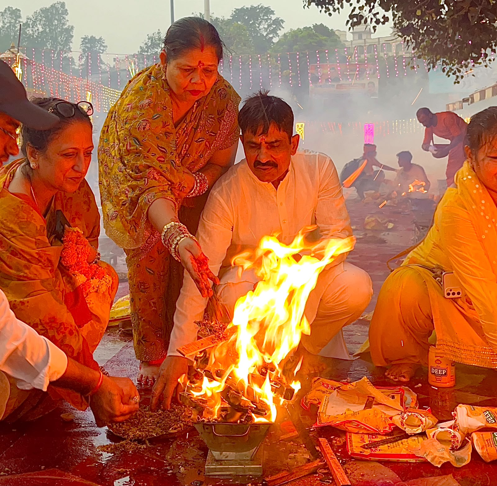 विश्वकर्मा पूजन दिवस एवं प्रधानमंत्री नरेन्द्र मोदी के जन्मदिवस पर त्रिवेणी घाट में 1008 कुंडी महायज्ञ का भव्य आयोजन